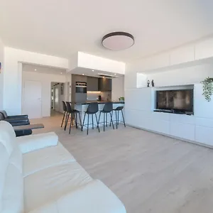  Appartement Spirou By Interhome